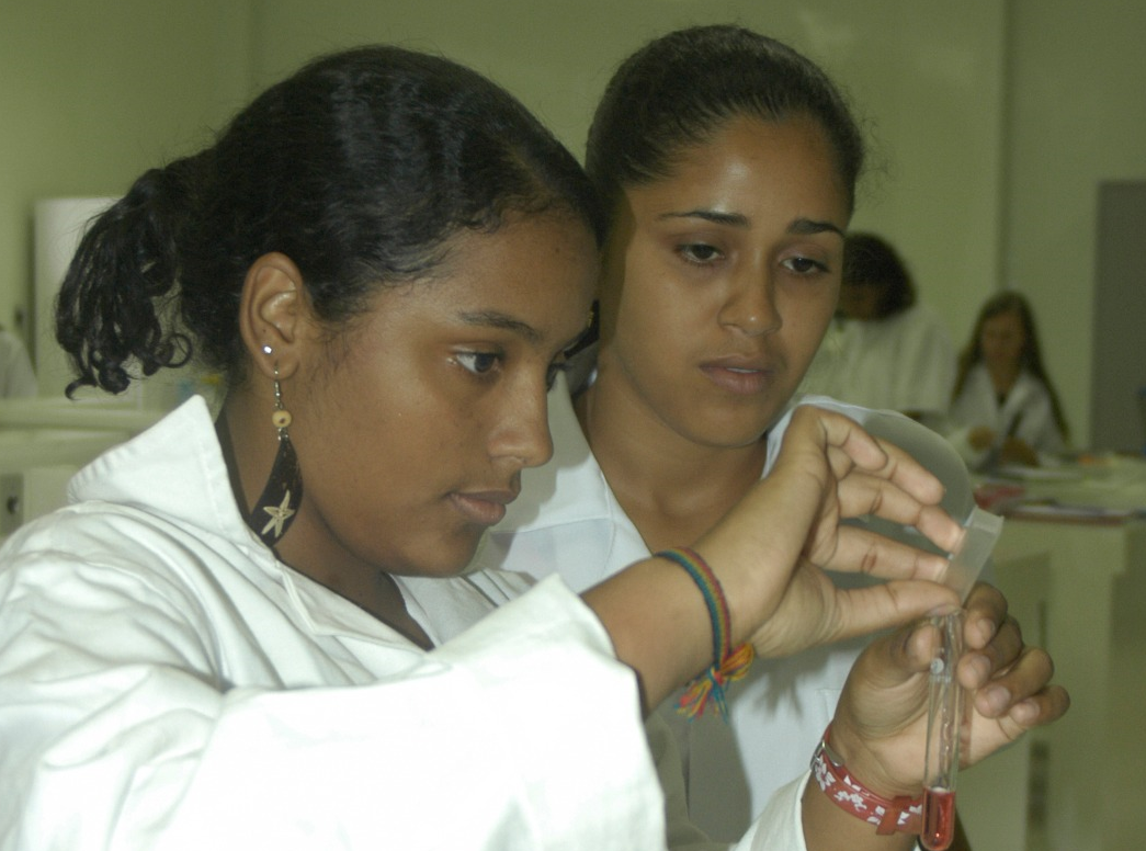 OTS Dados indica privatização do ensino técnico em Ambiente e Saúde
